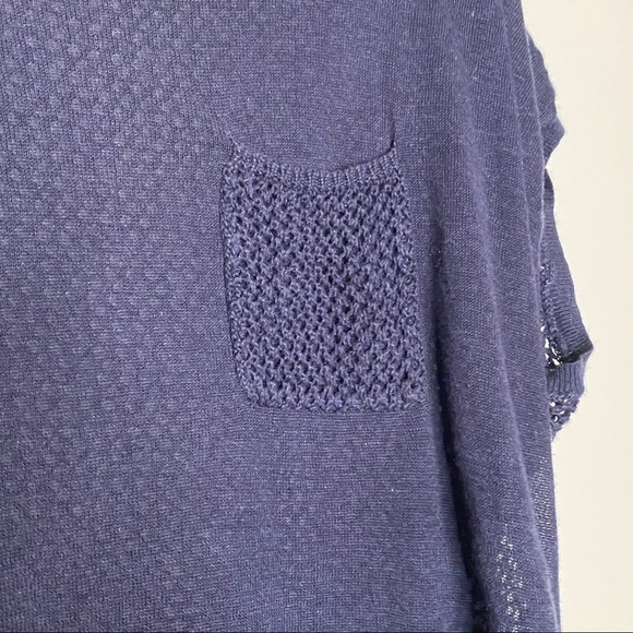 Outback Red Navy Blue Open Knit Back Light Sweater - Picture 6 of 7